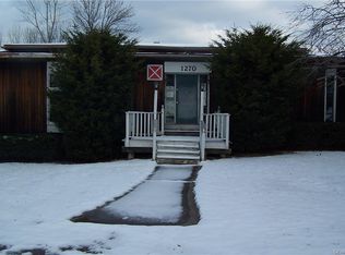 1270 English Rd, Rochester, NY 14616