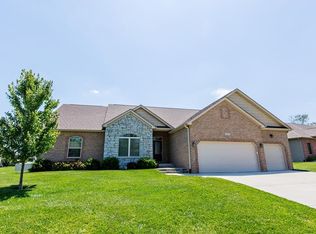 2855 Trillium Way, Columbus, IN 47201