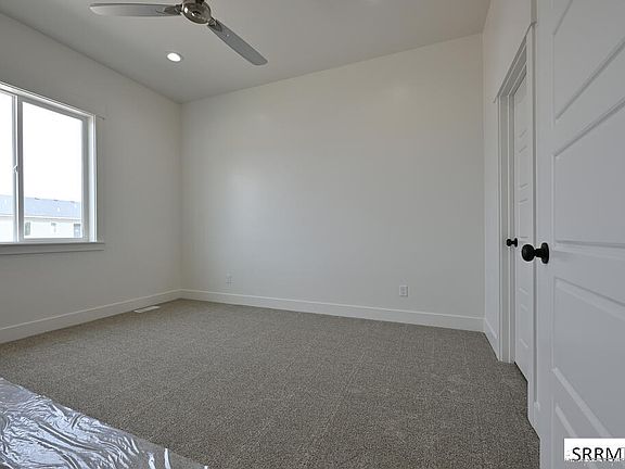 4th image of 3043 Elixir Rd