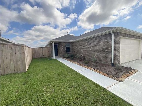 2nd image of 435 Jewett Meadow Dr