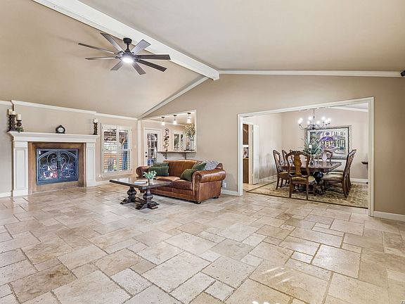 4th image of 19830 Encino Brook St