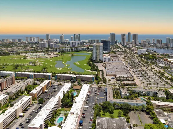 180 NE 12th Ave APT 18C, Hallandale, FL 33009