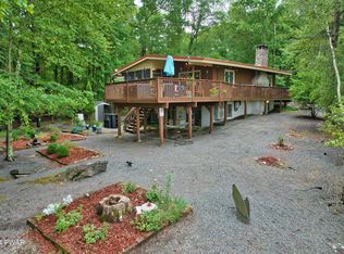 125 Jacob Weber Rd, Shohola, PA 18458