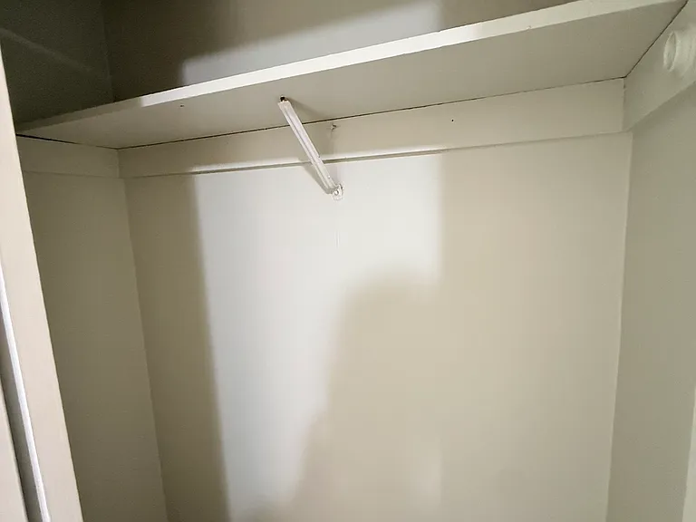 111-112 Lincoln Ave #6 — Photo 11