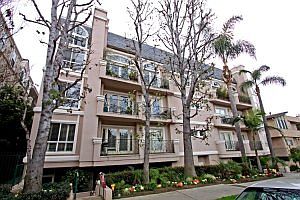 1st image of 11690 Montana Ave APT 205