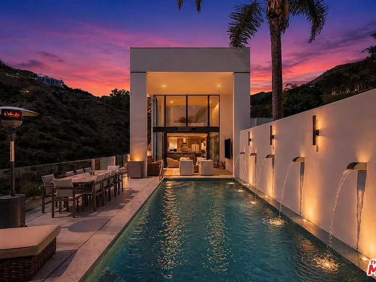 3851 Sweetwater Canyon Dr — Photo 28