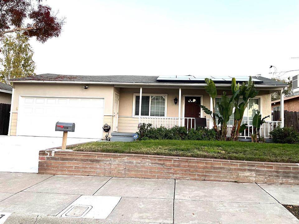 1st image of 3827 San Juan Dr