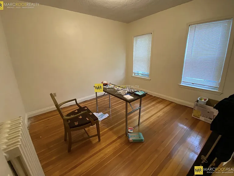 5 Lowell Cir #1 — Photo 4