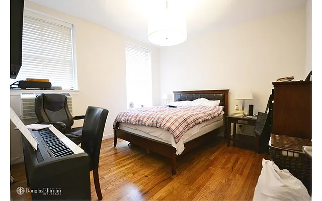 Rented by Douglas Elliman | media 5