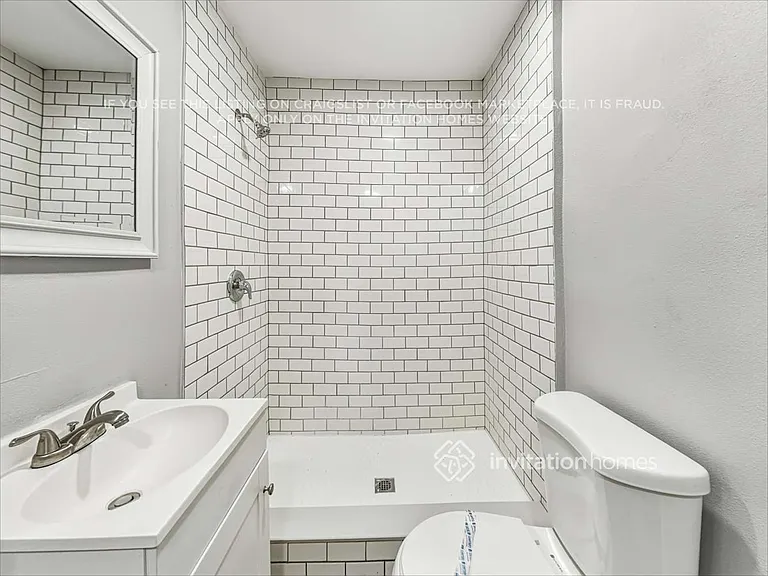 1938 Summit Dr — Photo 10