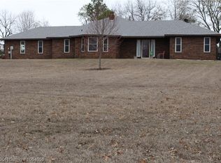900 Riverview Dr, Alma, AR 72921