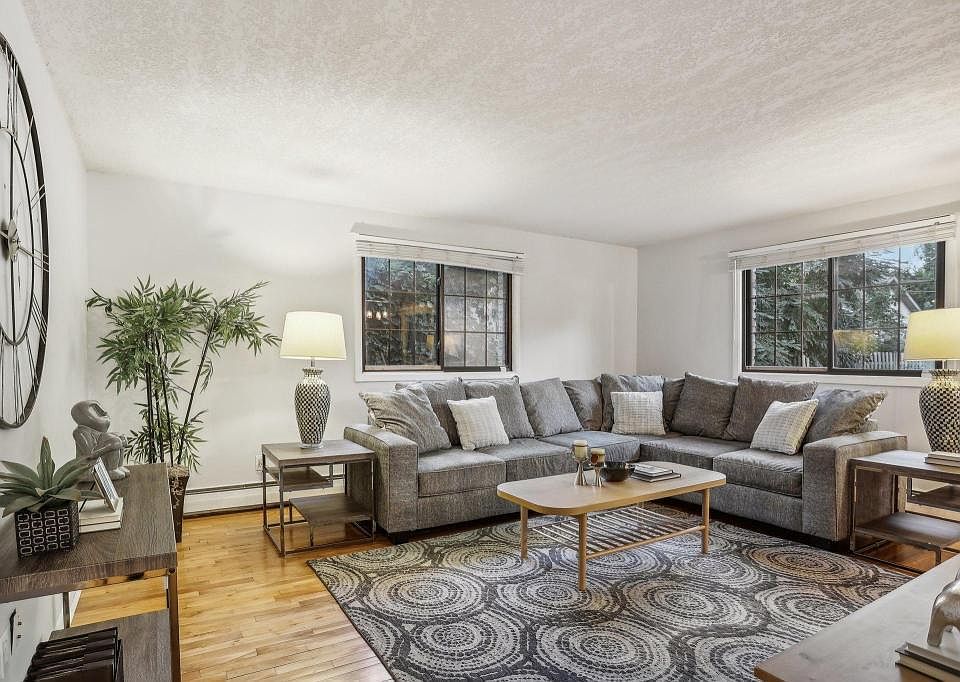 1st image of 3844 Nicollet Ave APT 105