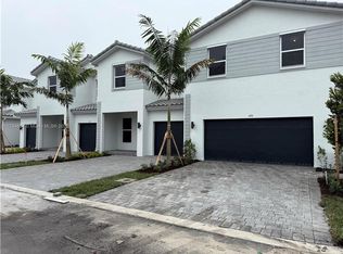 145 SW 184th Ave #P, Hollywood, FL 33029