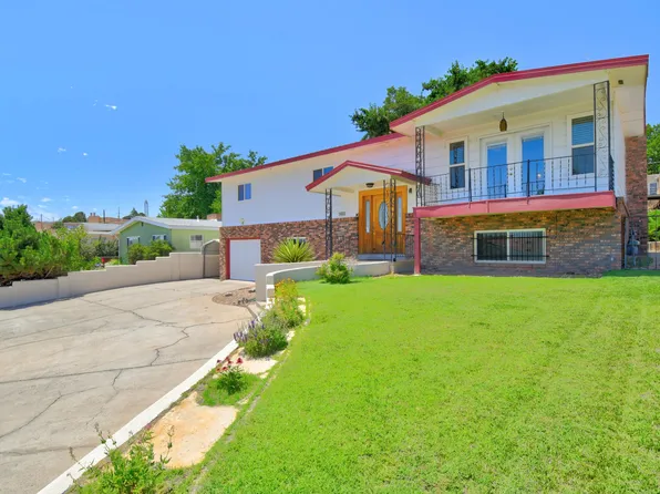 1433 Riverview Dr NW, Albuquerque, NM 87105