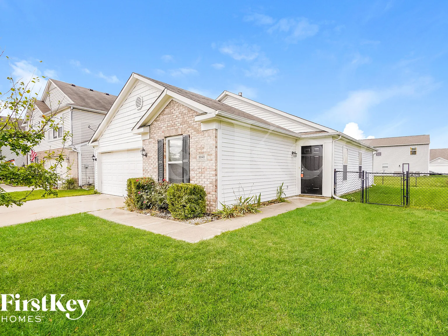 3 bed, 1.0 bath, 1220 sqft, $1,850 — Photo 1