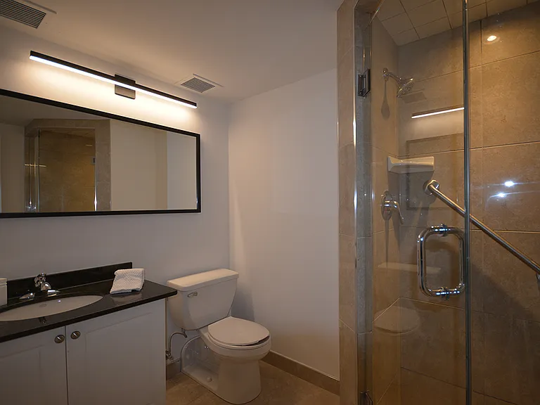 435 Albert St — Photo 18
