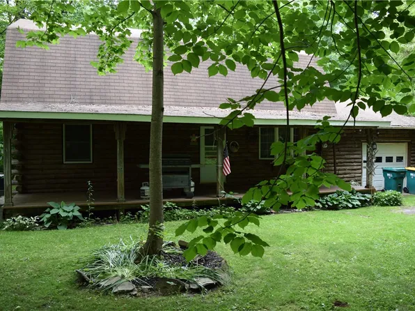 2631 Simmons Rd, Perry, NY 14530