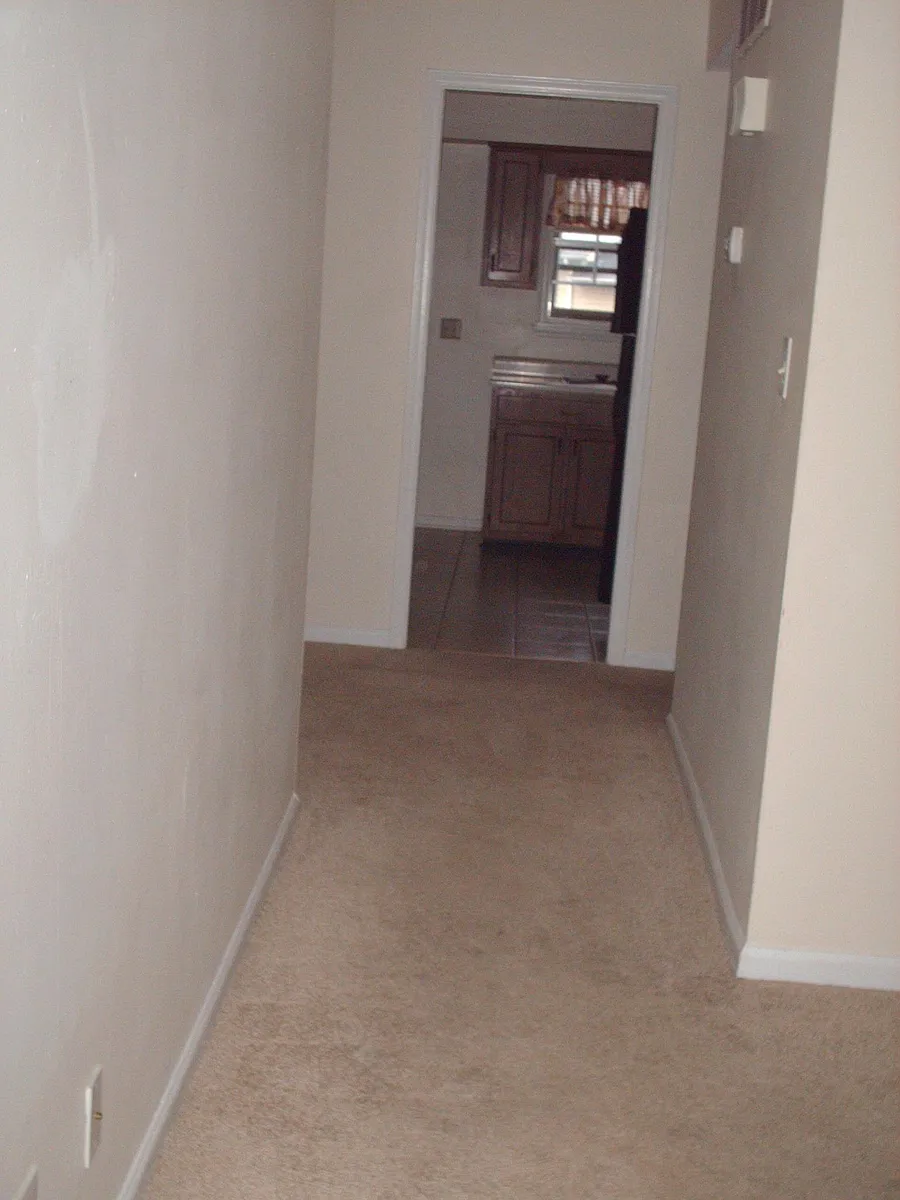 Hallway - 5800 Hunting Ridge Ln