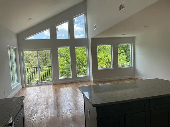 19 N Munn Ave, Newark, NJ 07106