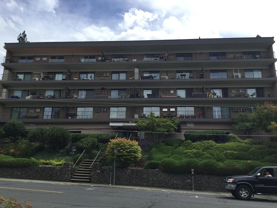 1st image of 136 E Rockwood Blvd