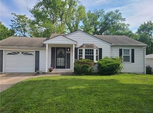 555 Arthur St, Liberty, MO 64068