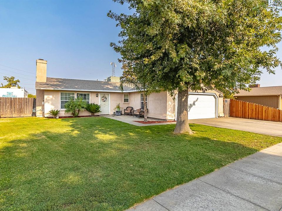 1st image of 996 Brigadoon Ln