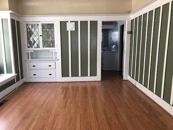 2nd image of 2185 Myers St