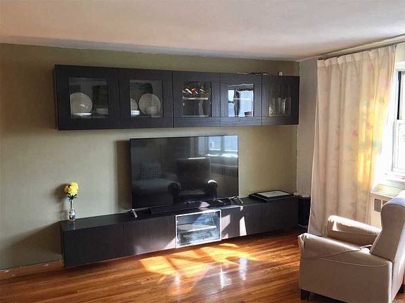 3rd image of 15125 88th St APT 6M