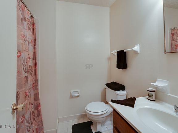 2nd image of 2569 Four Seasons Dr #2569FS