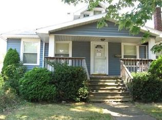 1235 Lander Rd, Mayfield Heights, OH 44124