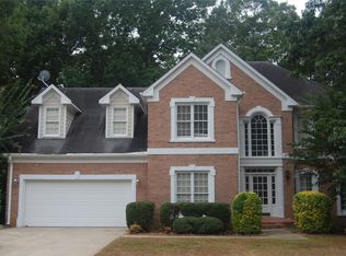 1564 Laurel Ridge Dr, Lawrenceville, GA 30043