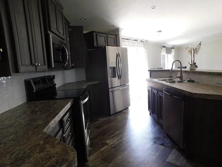 6981 SE Highway 31 — Photo 3