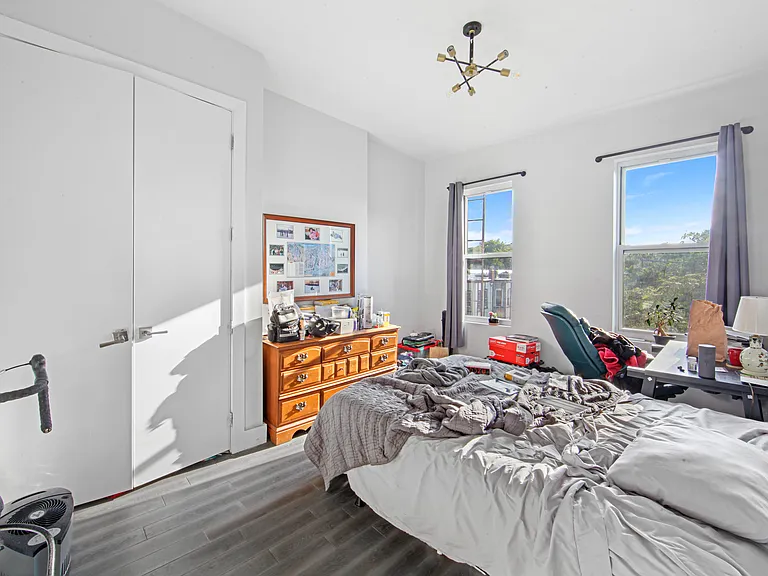 414 Rogers Ave #2B — Photo 5