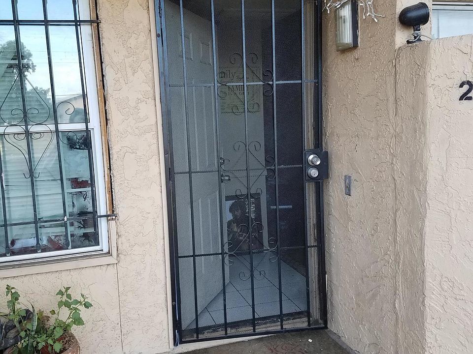 1st image of 2632 N 43rd Ave APT C