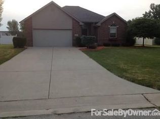 6065 Old Hickory Dr, Bay City, MI 48706