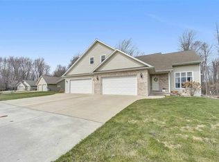 2290 Southern Cross Rd, Green Bay, WI 54303