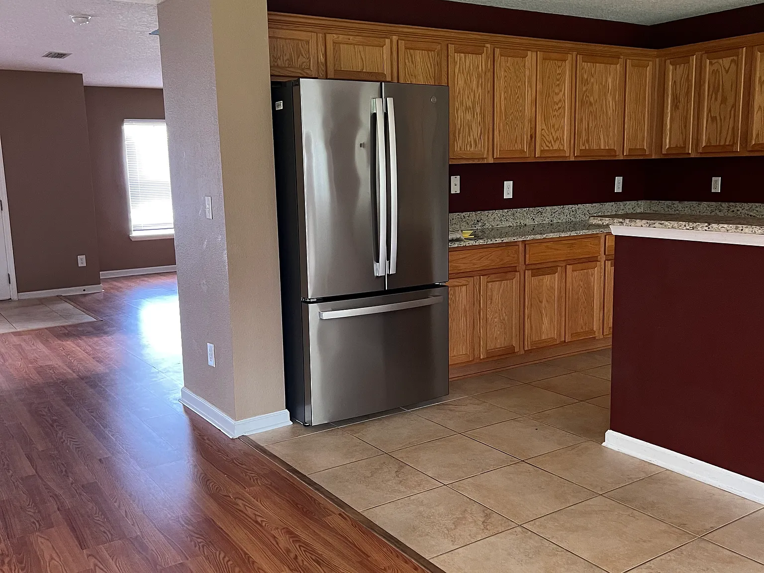 70 Rollins Ln — Photo 2