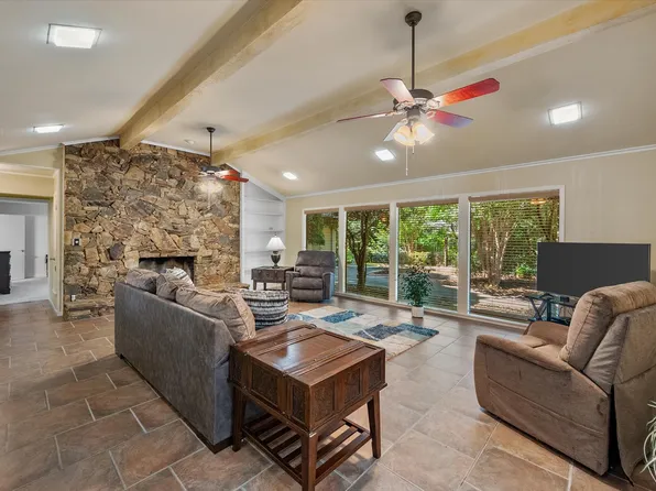 2029 Glenwood Cir, Corsicana, TX 75110