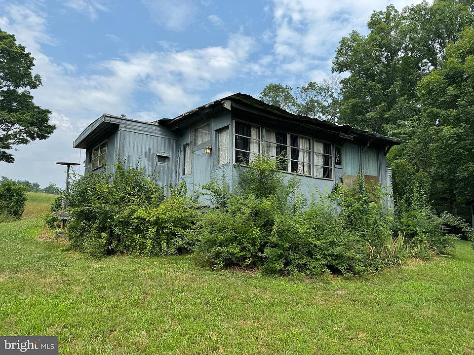 1st image of 175 Pheasant Ln