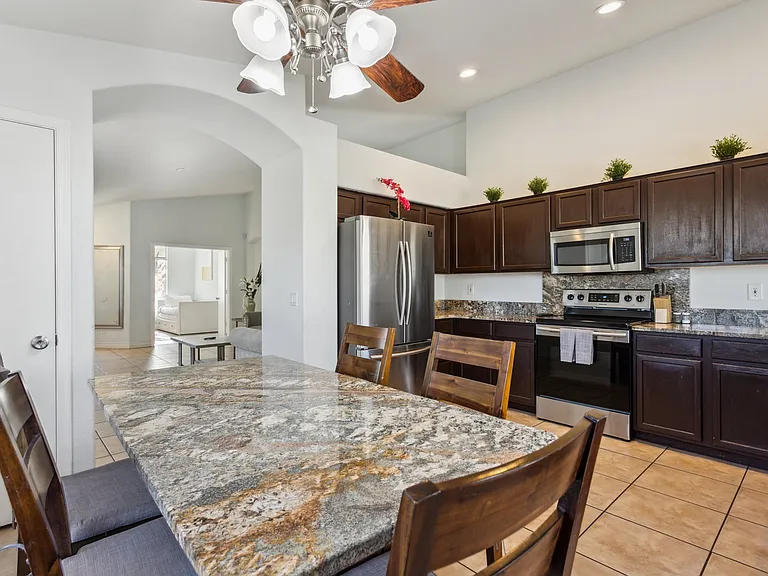 8054 W Palo Verde Dr — Photo 6