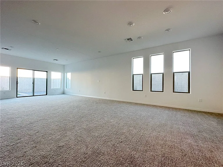 696 Stone Hammer Ave — Photo 5