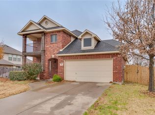 505 Royal Ln, Midlothian, TX 76065