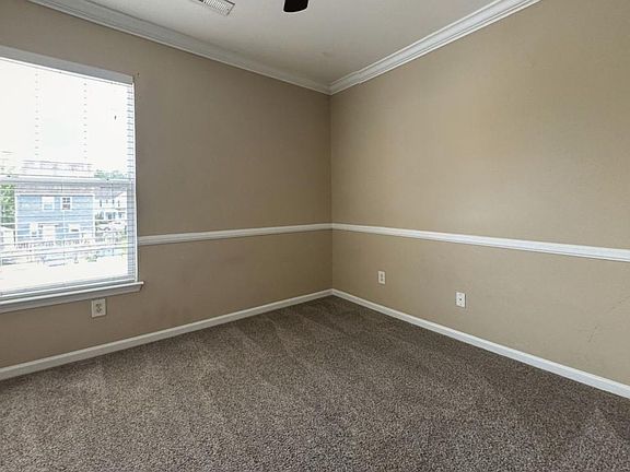 5th image of 131 Red Leaf Blvd