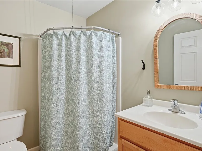 4 Marion Ave #4 — Photo 17