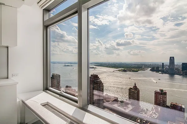 Sold by Compass | media 3