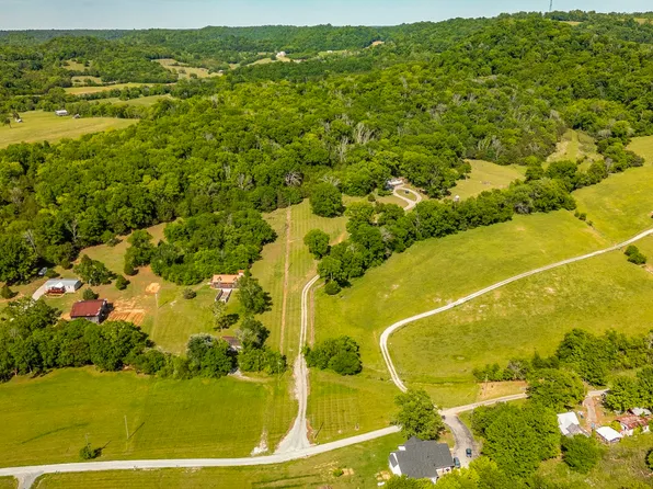 73 Shoulders Ln, Dixon Springs, TN 37057