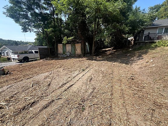 4th image of 7122 Sidey Dr