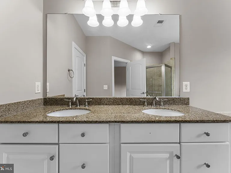 21268 Park Grove Ter — Photo 54
