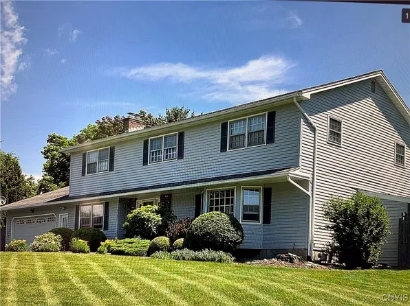 8182 Old Sunridge Dr, Manlius, NY 13104