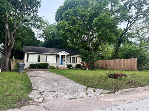 321 N St SW, Ardmore, OK 73401